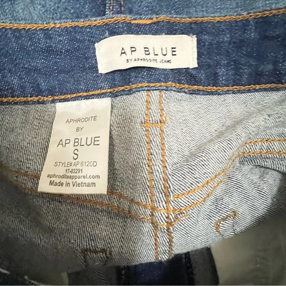 AP Blue By Aphrodite Denim Shorts Size Small